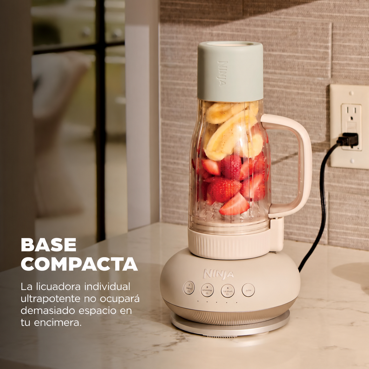 Licuadora Personal Ninja BlendBOSS 1200W con Vaso de 26 oz