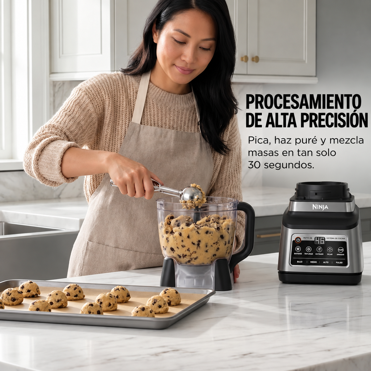 Licuadora Profesional Ninja® con procesador de 8 tazas y Auto-IQ® BN801