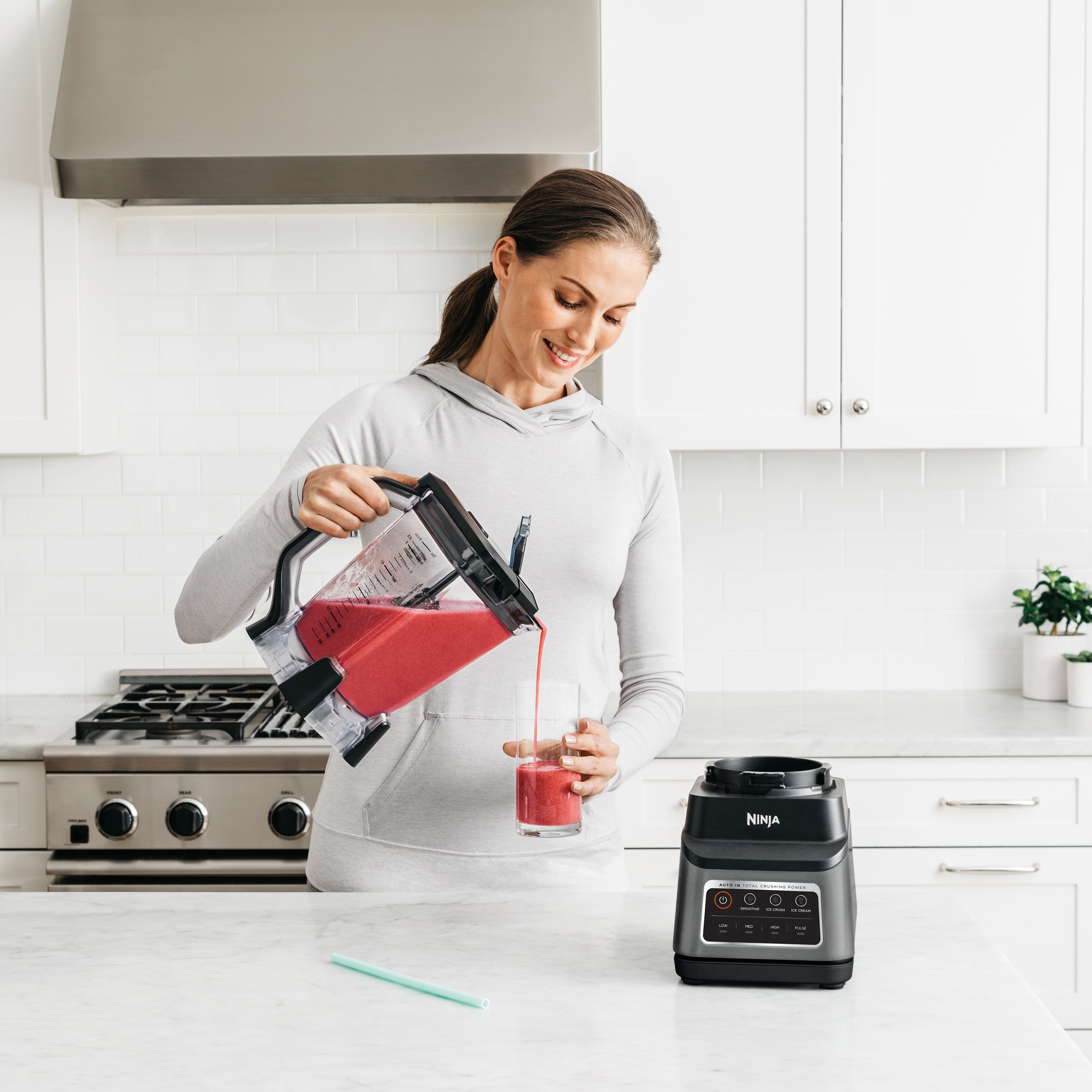 Licuadora Ninja Professional Plus para smoothies y hielo