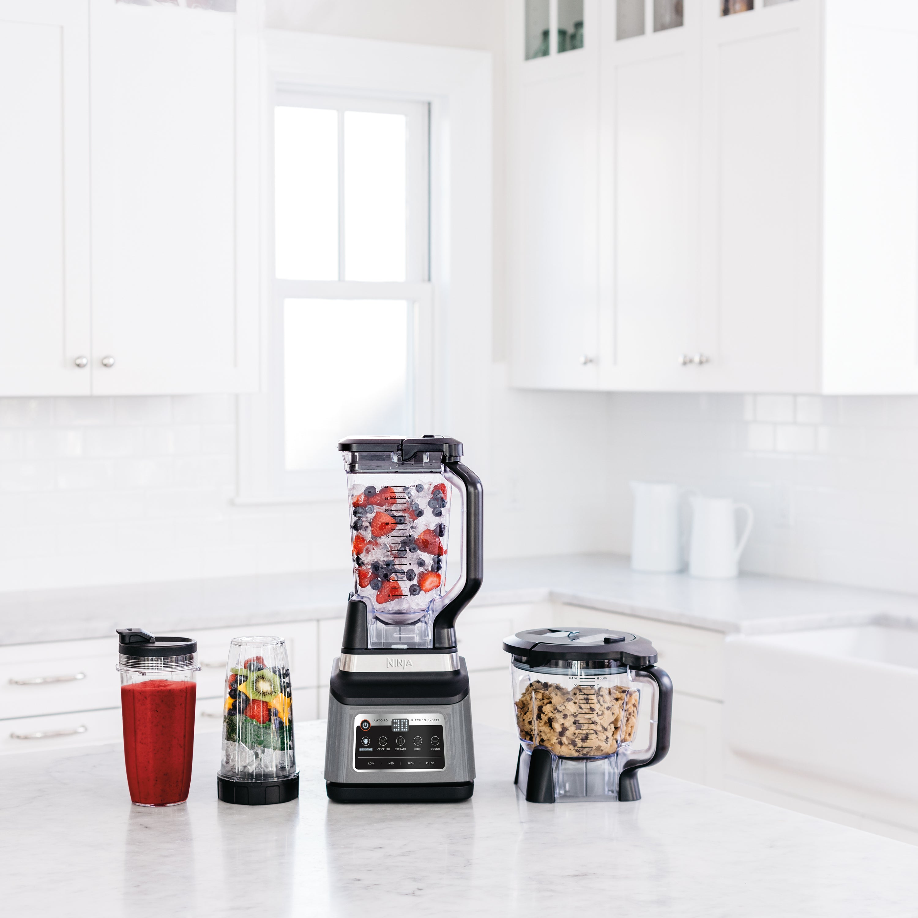 Licuadora Profesional Ninja® con procesador de 8 tazas y Auto-IQ® BN801