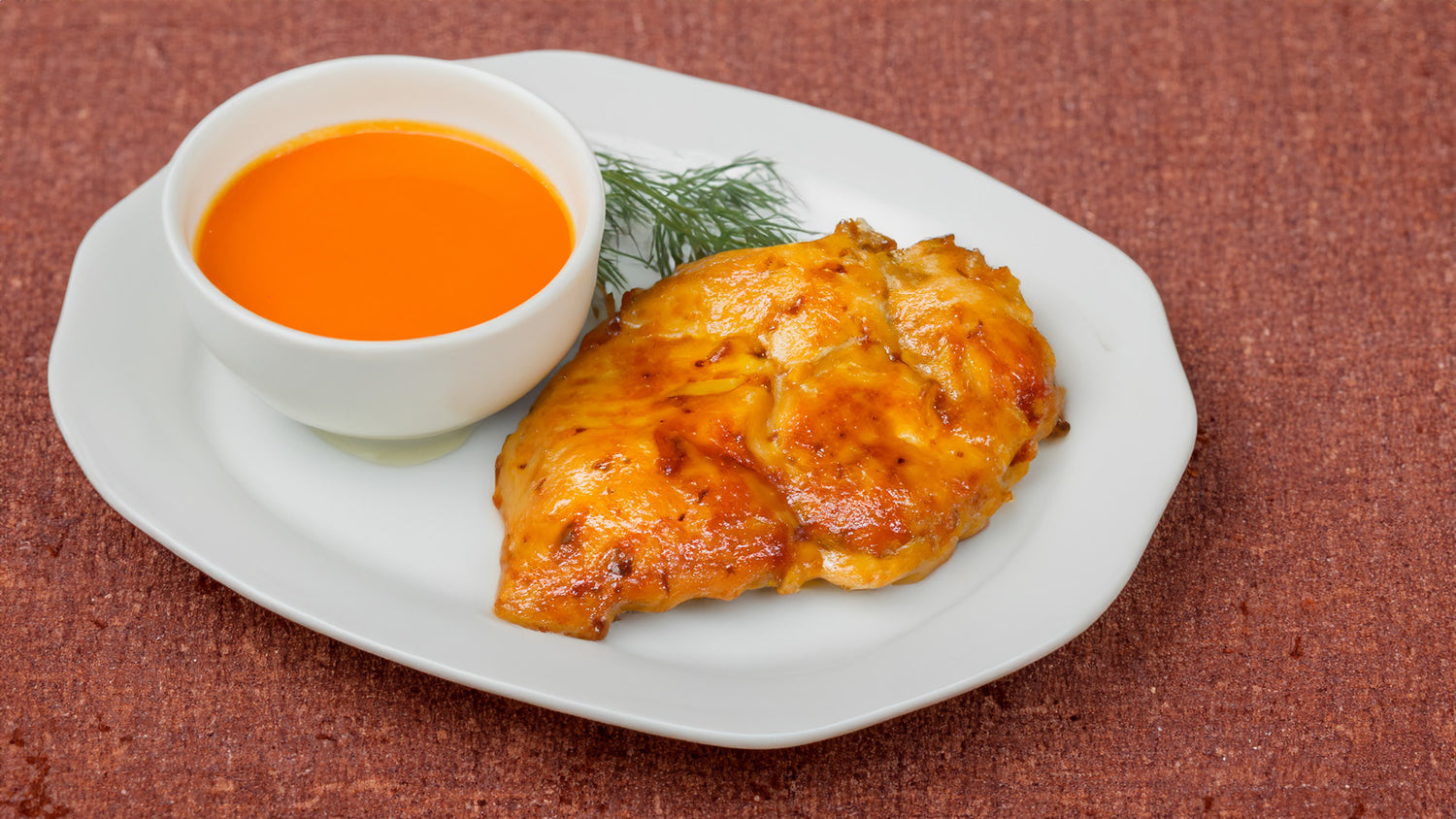 Pechuga de pollo al café con salsa de naranja