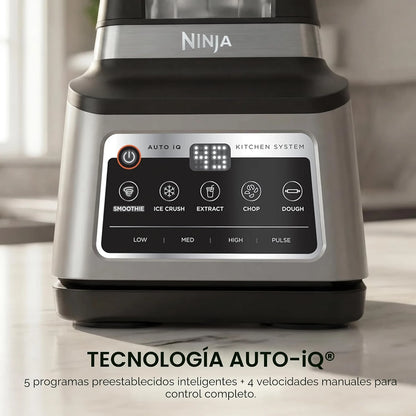 Licuadora Profesional Ninja® con procesador de 8 tazas y Auto-IQ® BN801