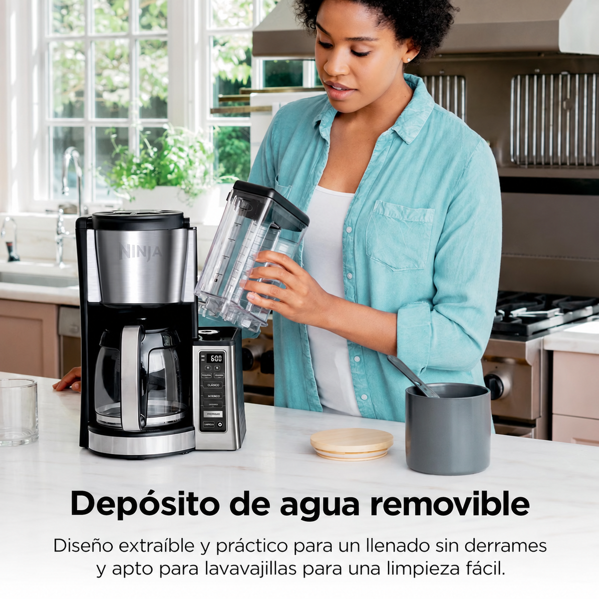 Cafetera Programable Ninja 12 tazas con depósito extraíble de agua CE250